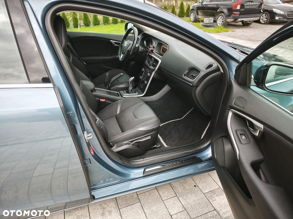 Volvo V40 D2 Momentum - 14