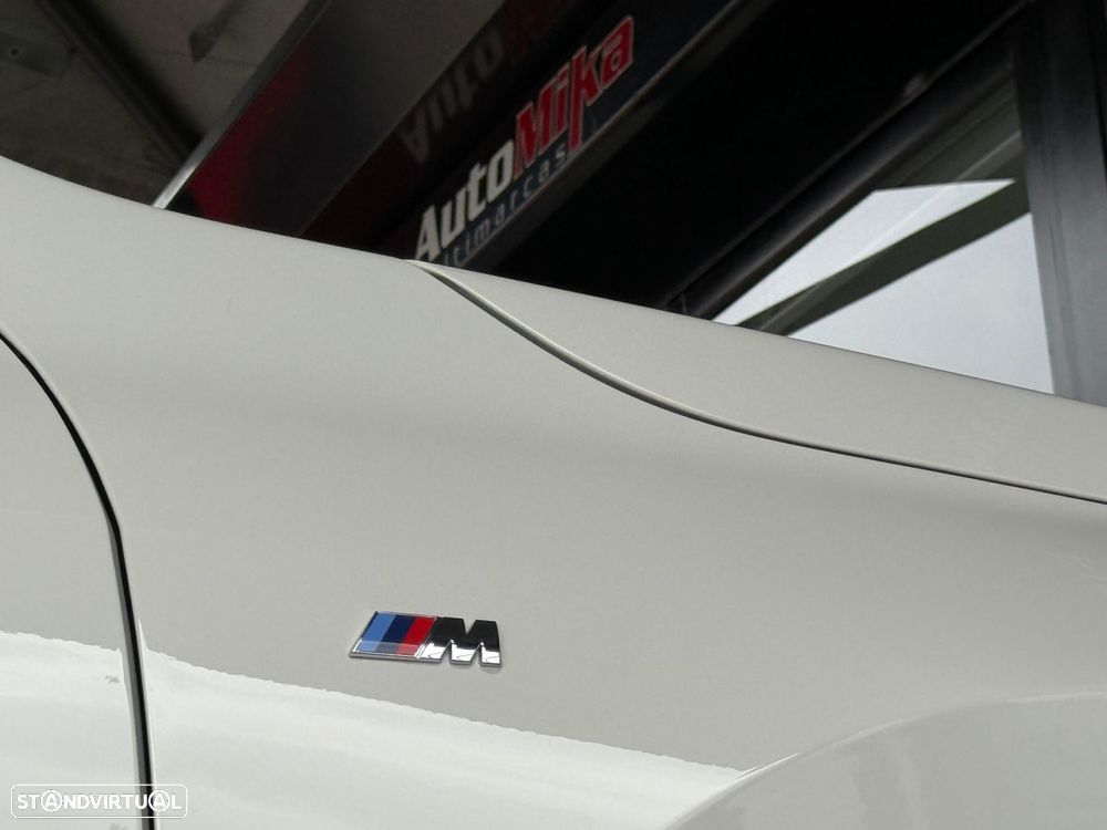 BMW iX1 eDrive20 Pack Desportivo M - 30