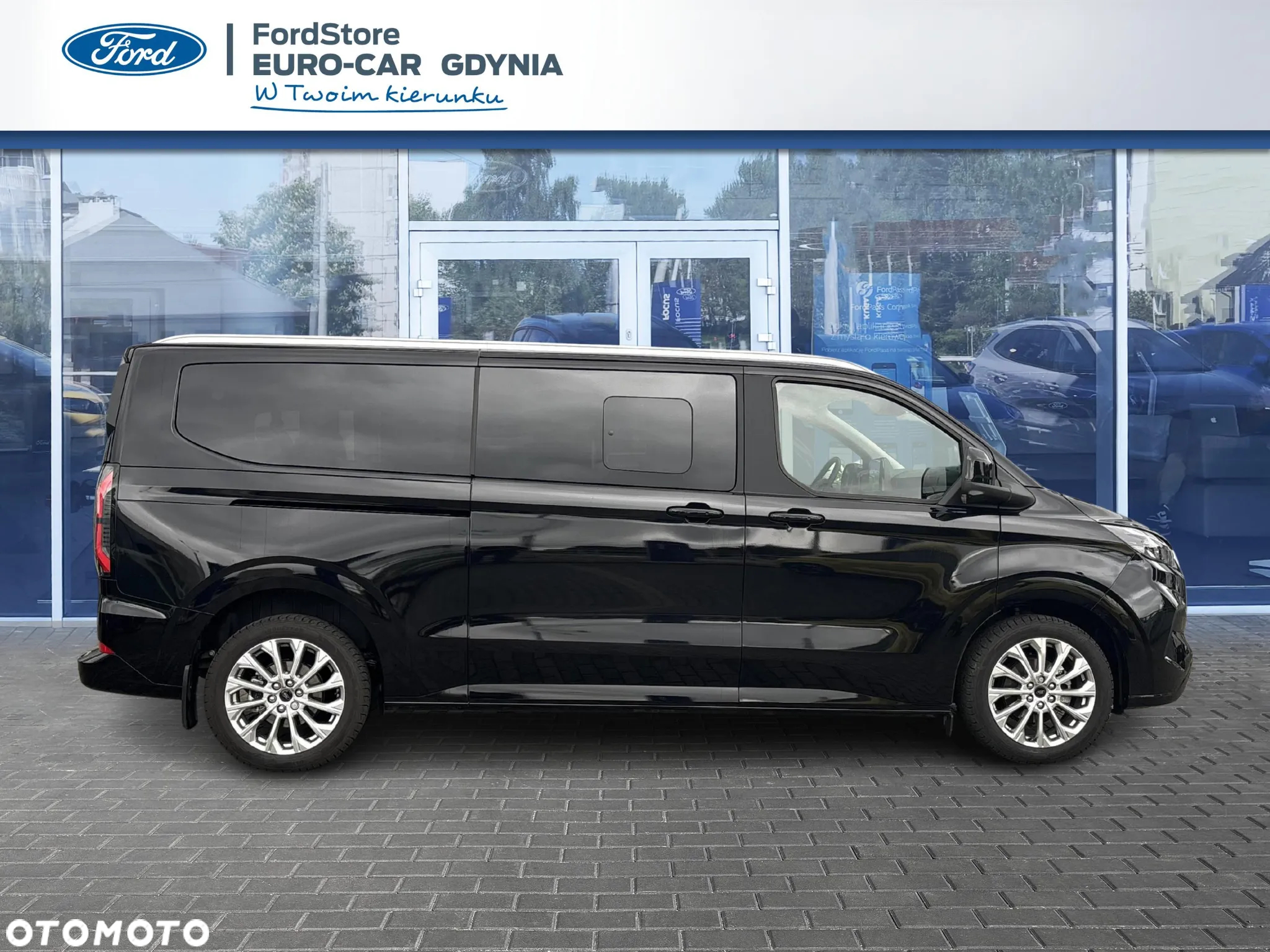 Ford Tourneo Custom 2.0 EcoBlue 320 L2 Titanium - 5