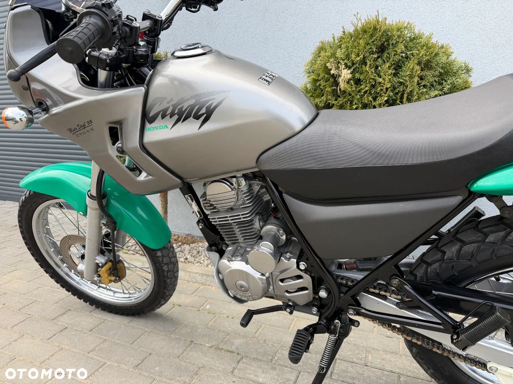 Honda CLR - 29