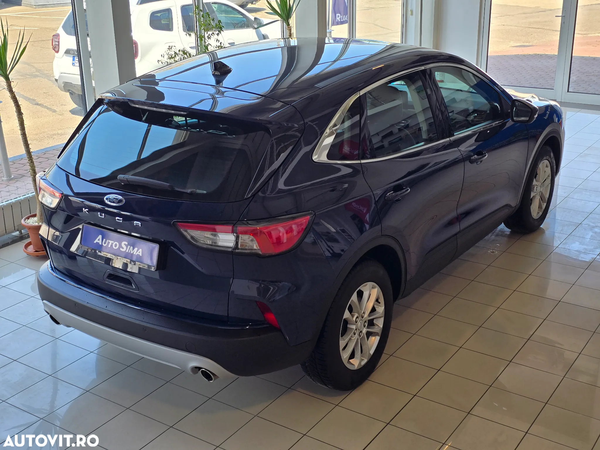Ford Kuga 1.5 EcoBlue A8 FWD Titanium - 8