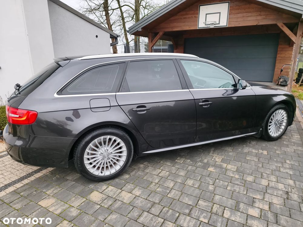 Audi A4 Avant 2.0 TDI DPF quattro S tronic Attraction - 8