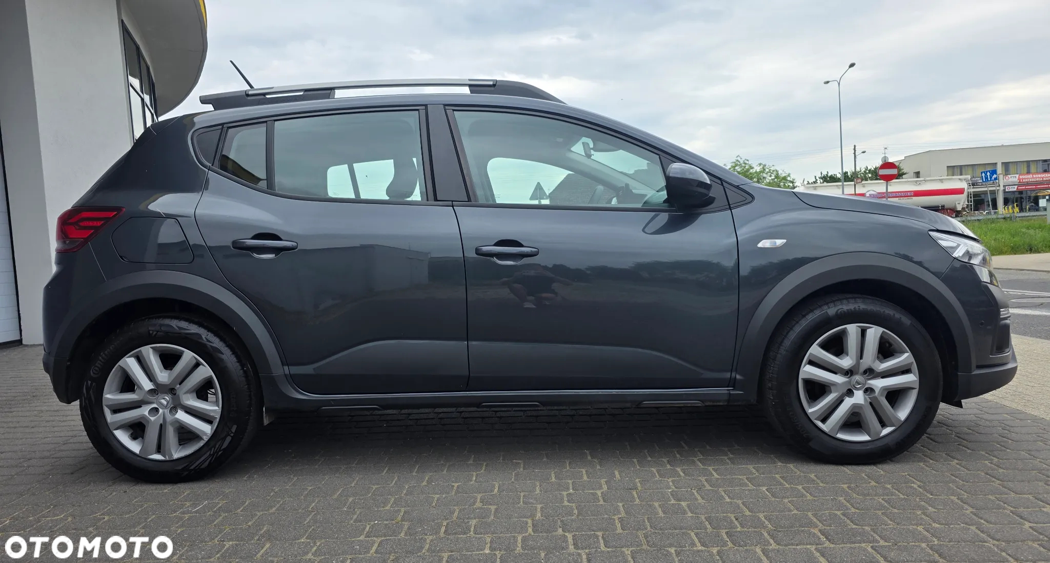 Dacia Sandero Stepway 1.0 TCe Laureate S&S - 4