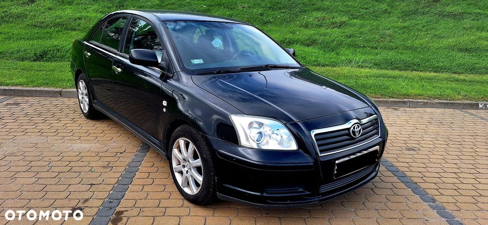 Toyota Avensis - 1