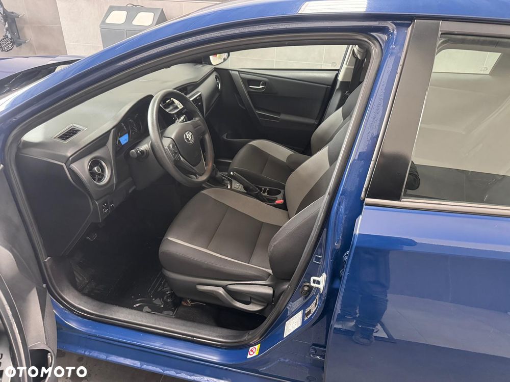 Toyota Auris 1.6 Comfort - 24