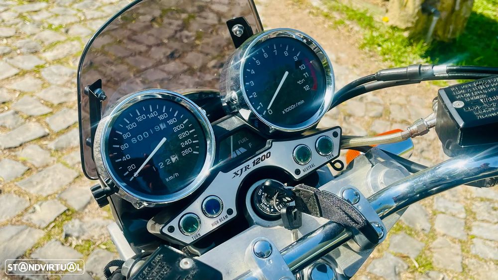 Yamaha XJR 1200 - 8