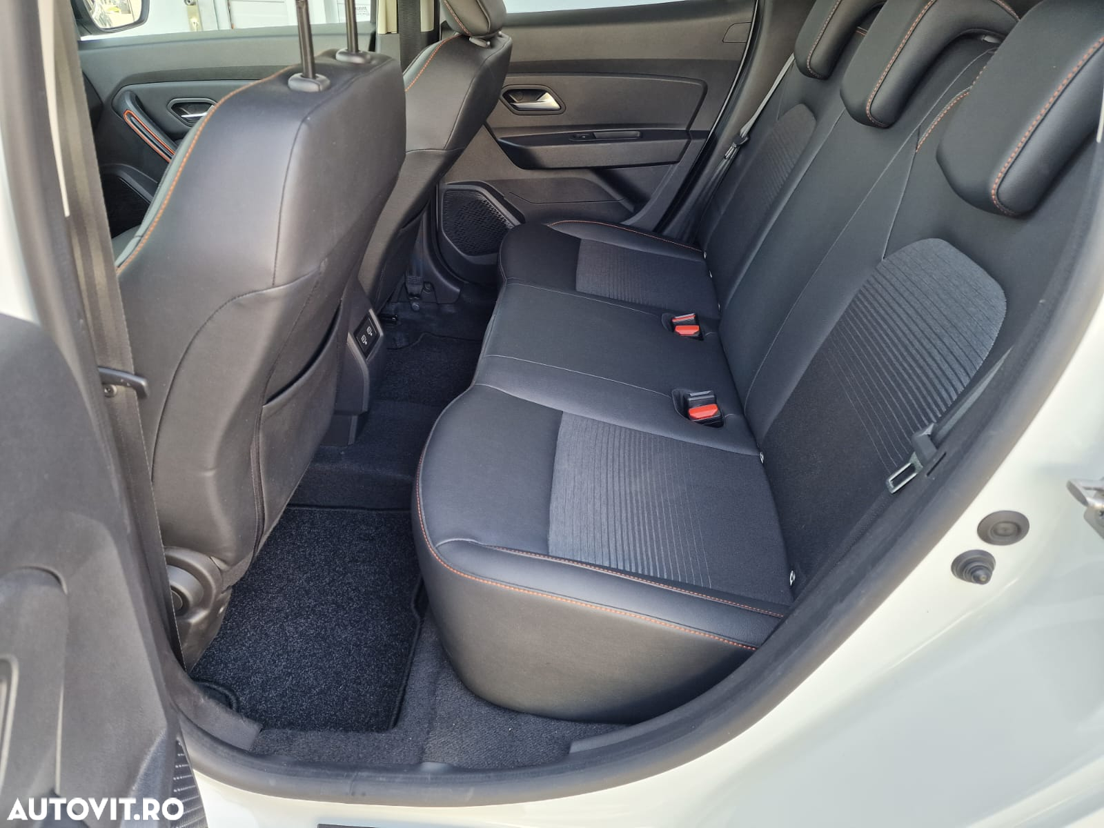 Dacia Duster TCe 150 EDC 2WD Prestige - 17