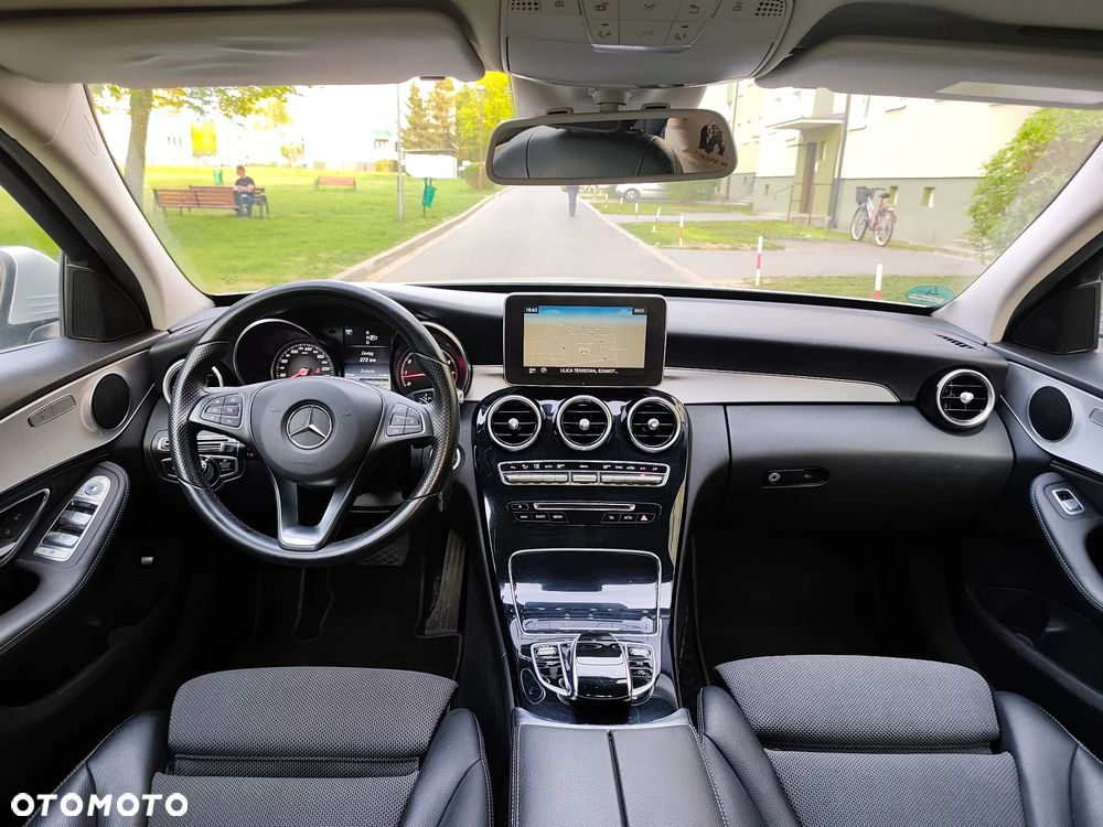 Mercedes-Benz Klasa C 200 7G-TRONIC Avantgarde - 22
