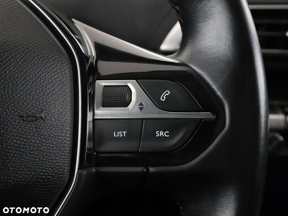 Peugeot 3008 1.5 BlueHDi Active S&S - 28