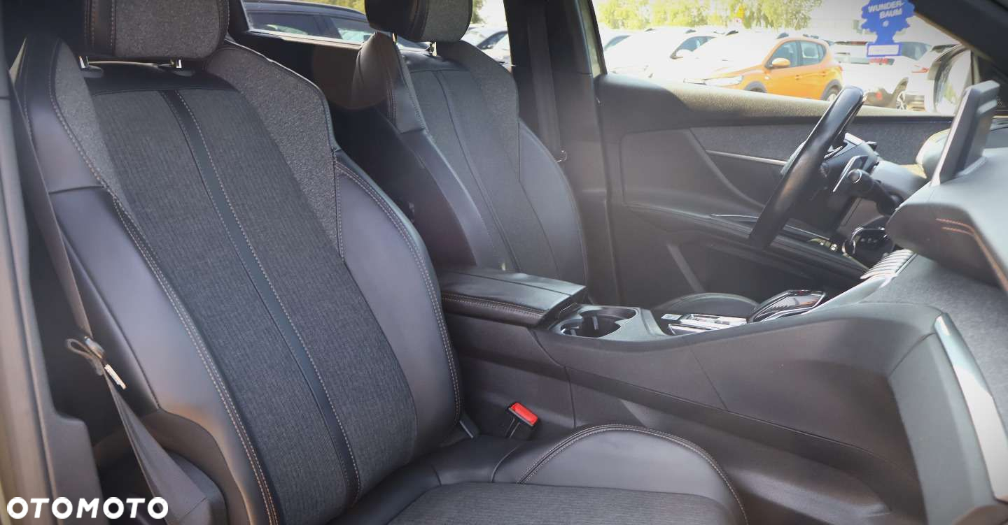 Peugeot 5008 1.6 THP Allure S&S EAT6 - 20