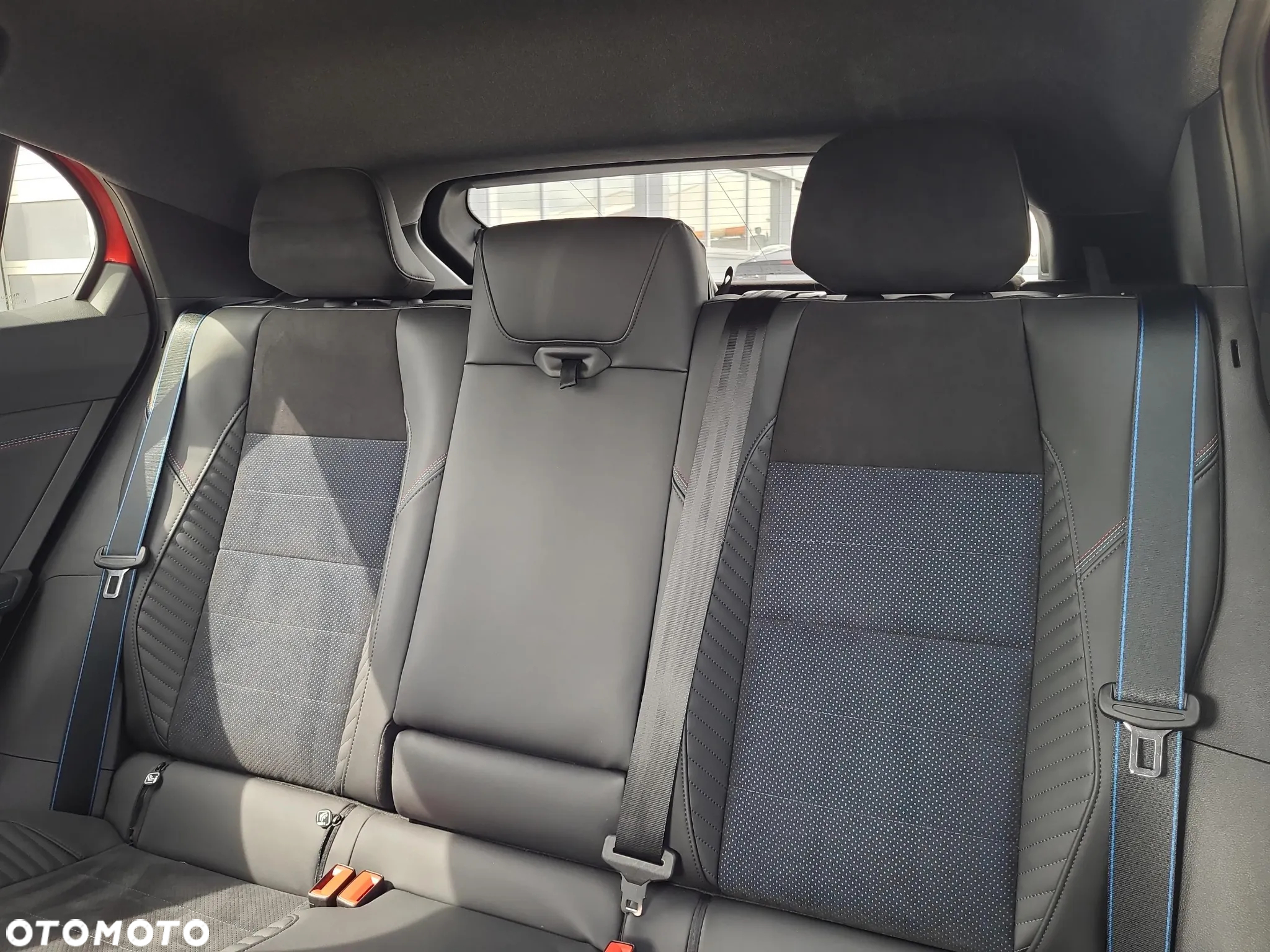 Renault Rafale 1.2 E-Tech PHEV 4x4 300 esprit Alpine MMT - 16