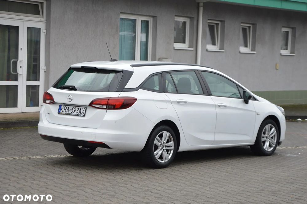 Opel Astra - 2
