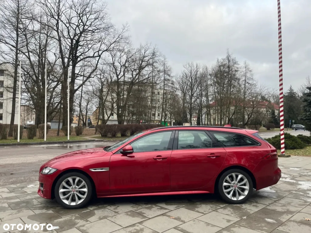 Jaguar XF 30t AWD Sportbrake R-Sport - 5