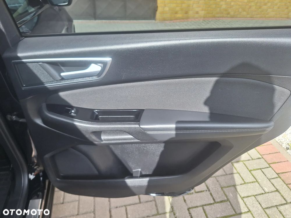 Ford S-Max 2.0 TDCi Titanium PowerShift - 32