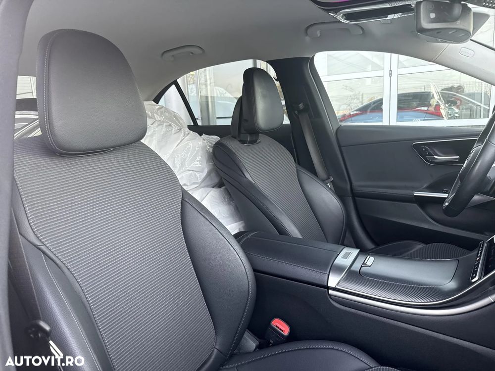 Mercedes-Benz C - 25