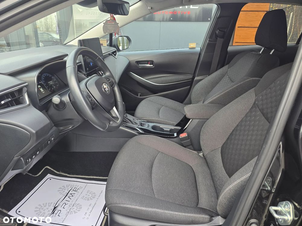 Toyota Corolla 1.8 Hybrid Style - 17