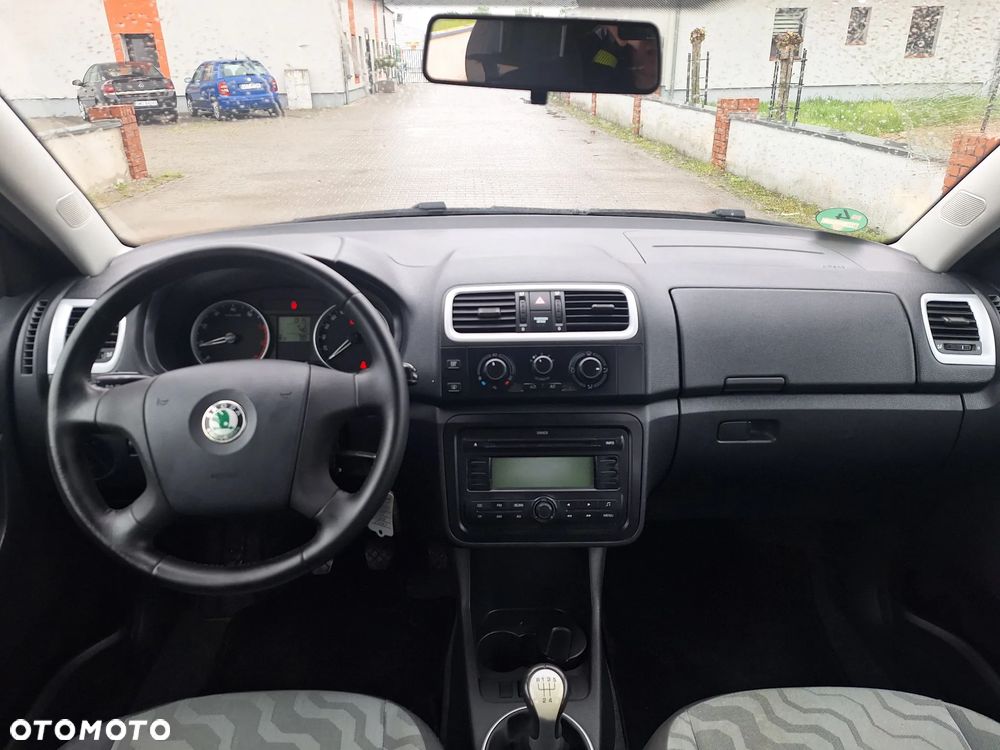 Skoda Fabia - 10