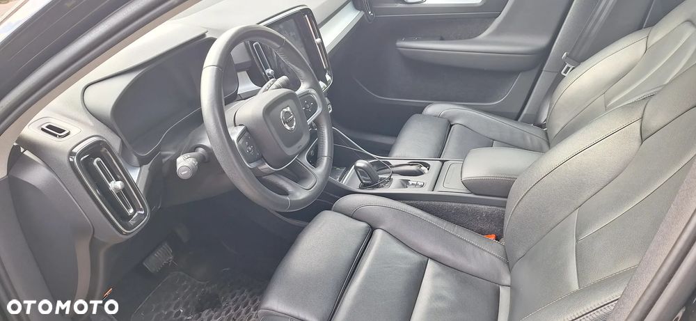 Volvo XC 40 T5 AWD Geartronic Momentum Pro - 7