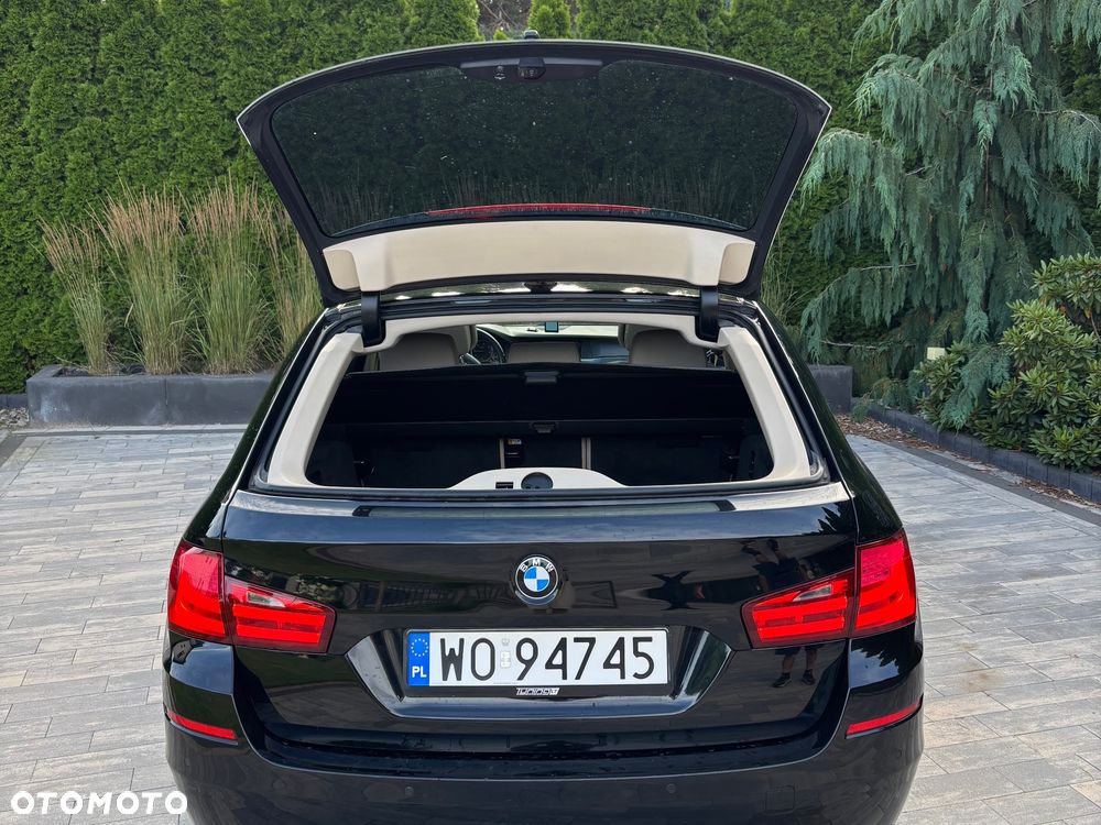 BMW Seria 5 520d Sport-Aut - 17