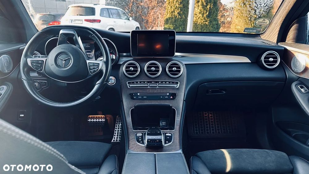 Mercedes-Benz GLC - 14