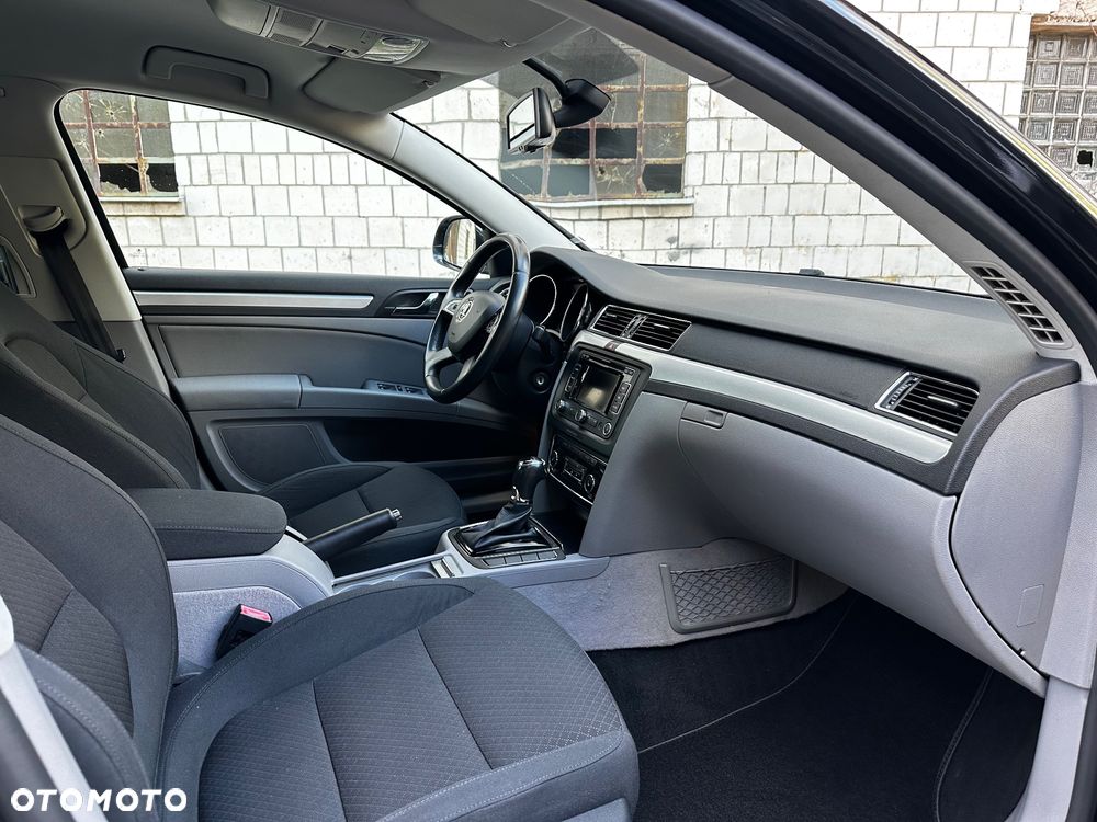 Skoda Superb 2.0 TDI Green tec DSG Elegance - 13