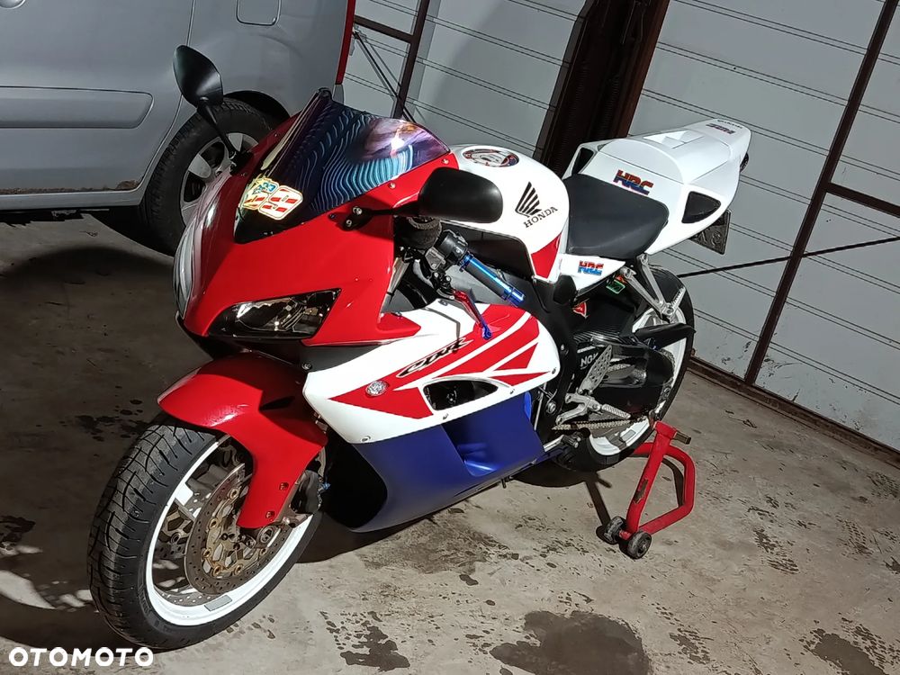 Honda CBR - 4