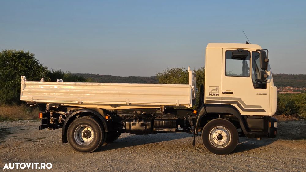 MAN 7,5t - basculabil 2006 -  280.ooo km - 13