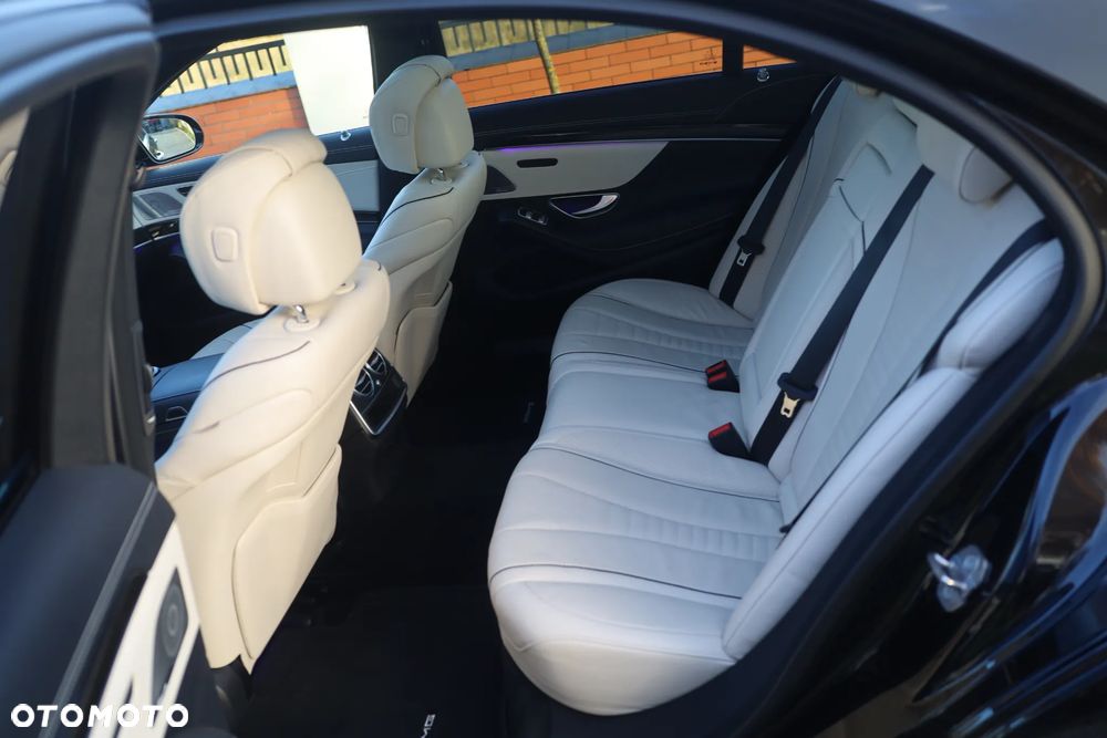 Mercedes-Benz Klasa S 400 d 4-Matic L 9G-TRONIC - 32