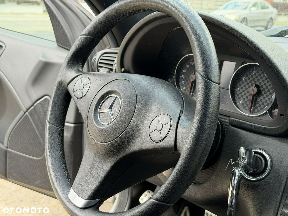 Mercedes-Benz CLC - 21