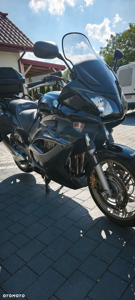 Honda CBF - 9