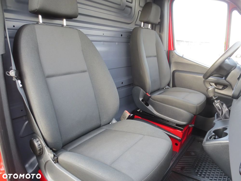 Mercedes-Benz SPRINTER L2H2  SALON POLSKA NISKI PRZEBIEG - 19