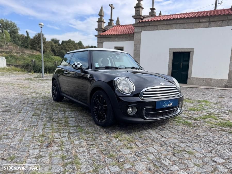 MINI 3 Portas One D