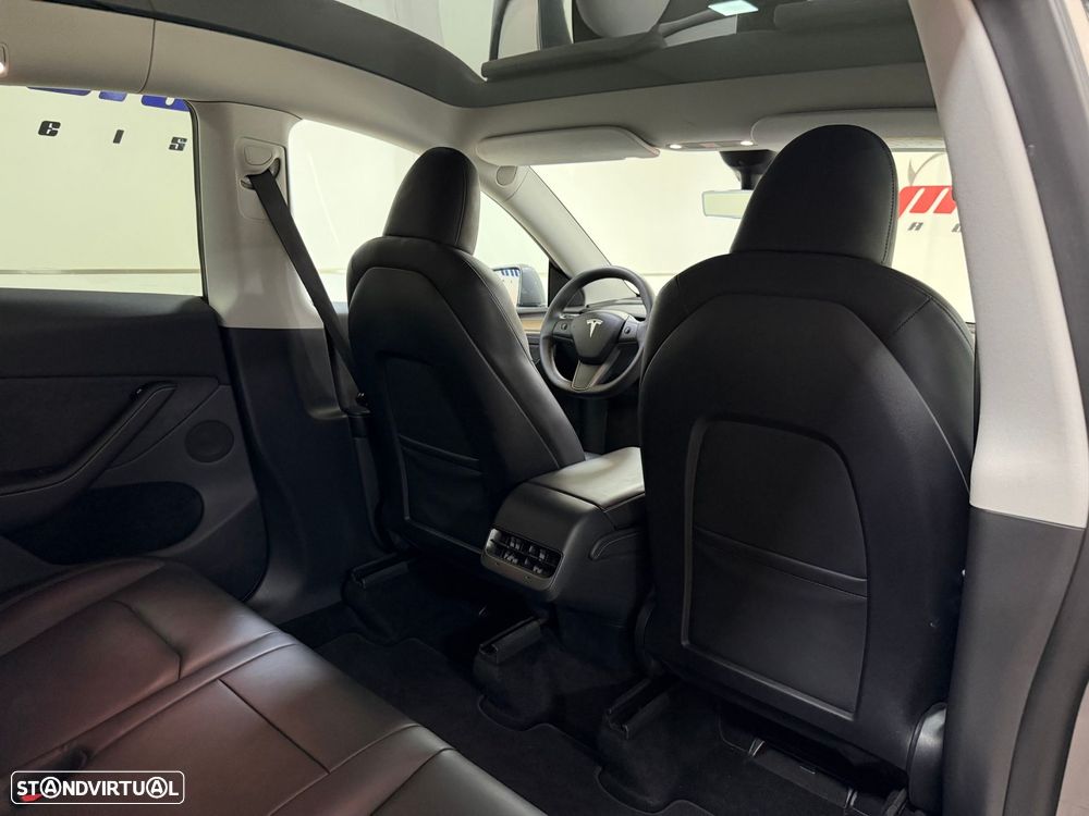 Tesla Model Y Long Range Tração Integral - 37