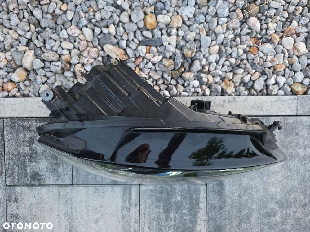 VW GOLF 7 VII 5G1 LIFT R-LINE Lampa prawa przód Full Led Matrix 5G1941060 - 5