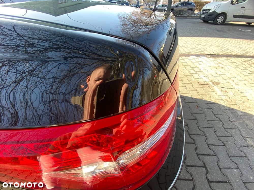 Mercedes-Benz Klasa E - 19