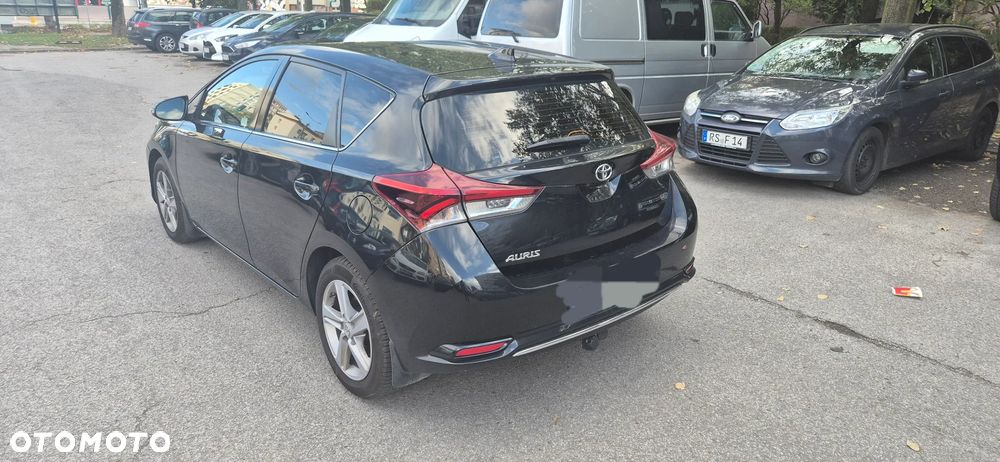 Toyota Auris 1.6 Premium - 5