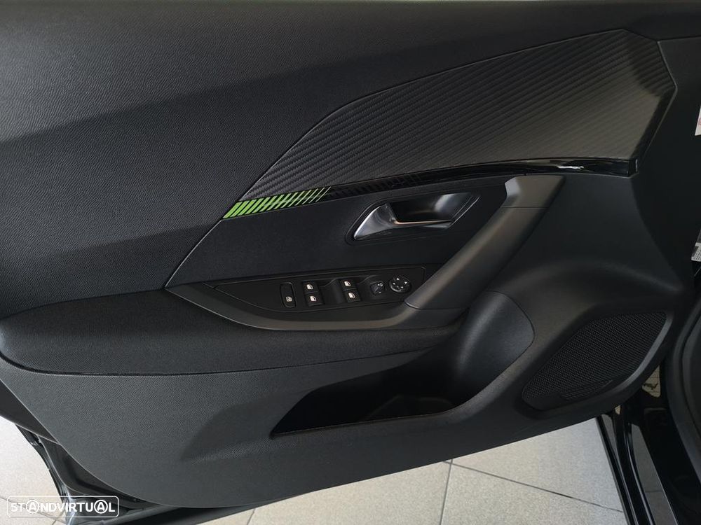 Peugeot e-2008 54 kWh Active - 11