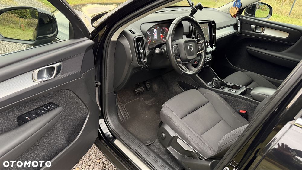 Volvo XC 40 - 6