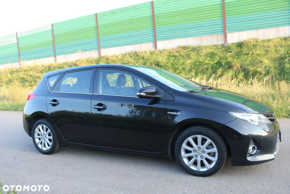 Toyota Auris 1.8 HSD Luna - 4