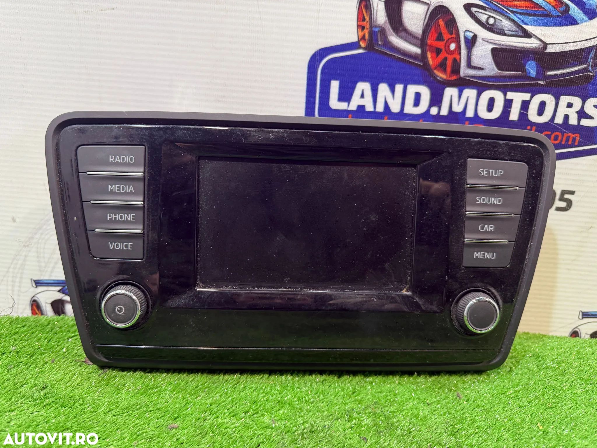 DISPLAY NAVIGATIE NAVI CD MULTIMEDIA SKODA OCTAVIA 3 1.6 DIESEL 2015 COD OEM 5E0919605B 2013-2016 - 1