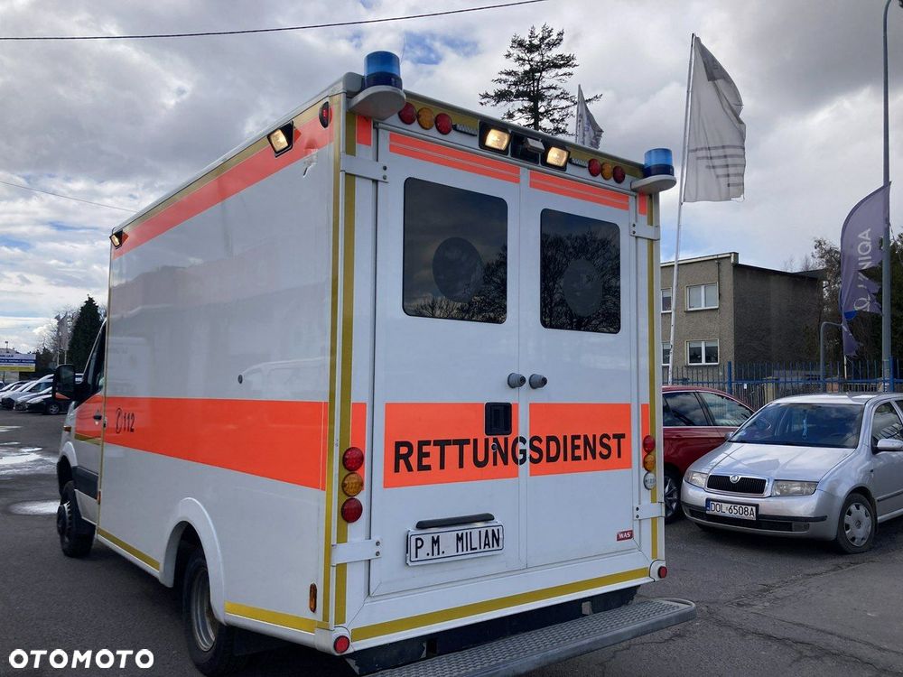 Mercedes-Benz Sprinter - 10