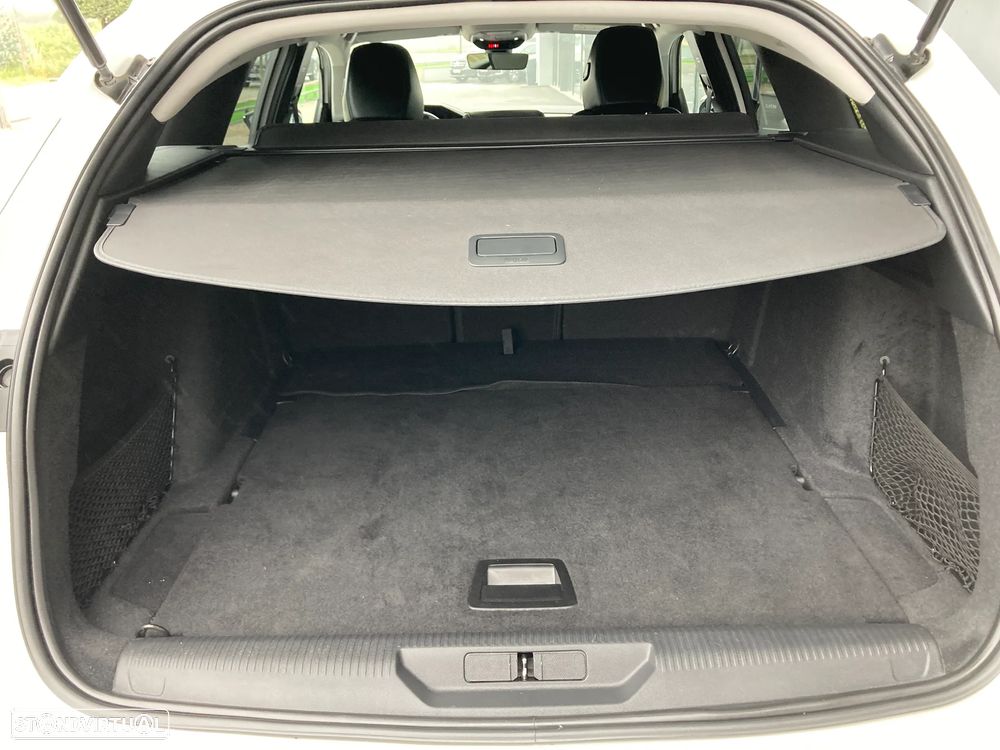 Peugeot 308 BlueHDi FAP 130 EAT8 Stop & Start Allure Pack - 32