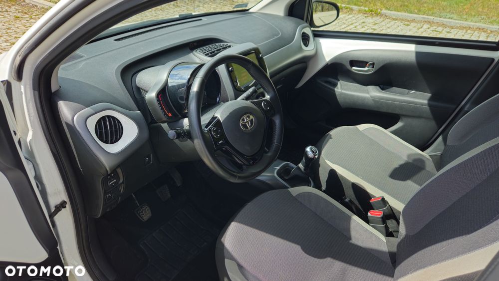 Toyota Aygo 1.0 VVT-i Black Edition - 18