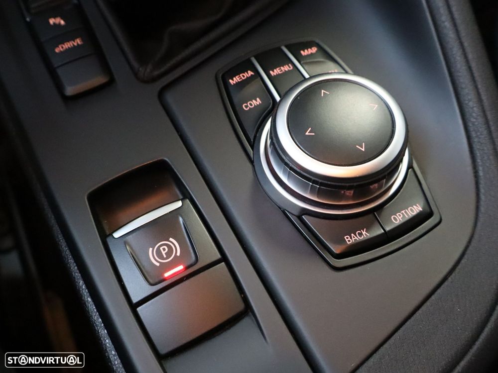 BMW X1 25 e xDrive - 23