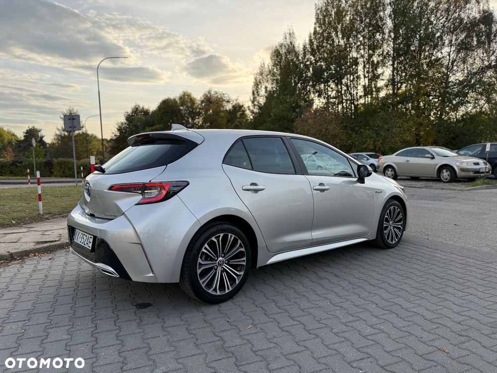 Toyota Corolla 2.0 Hybrid Comfort - 11