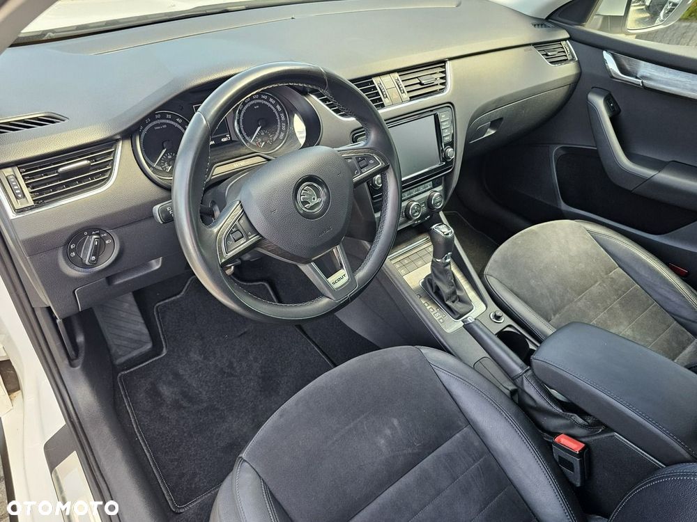 Skoda Octavia 2.0 TDI 4x4 DSG Scout - 20