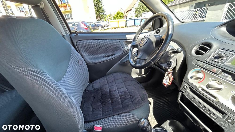 Toyota Yaris 1.4 D-4D Sol - 7