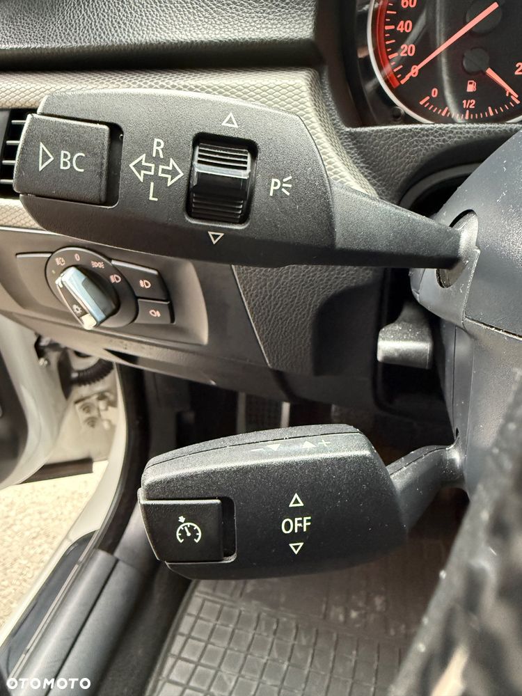 BMW Seria 3 325i - 15