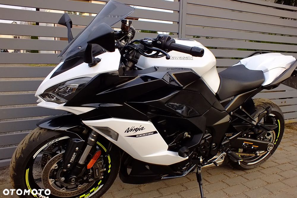 Kawasaki Ninja 1000 SX - 4