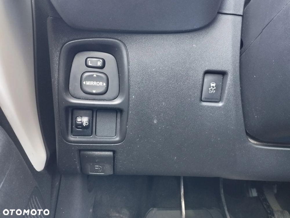 Toyota Aygo x-play - 16